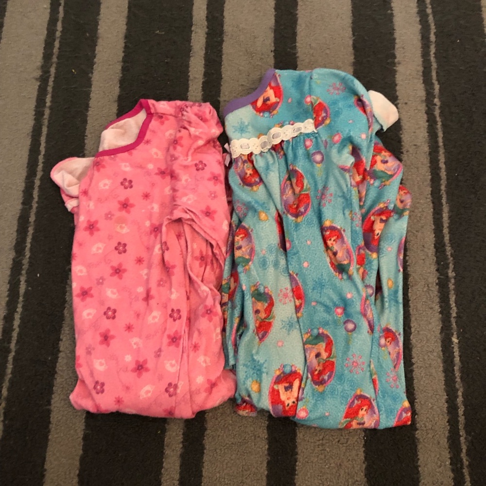 2 Disney blue & pink sleeping dresses (7-8 girls)